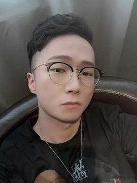 秦且歌