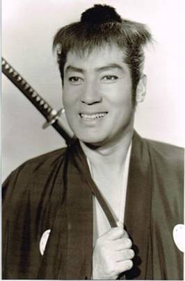 大友柳太朗