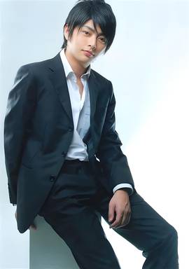 大坂俊介