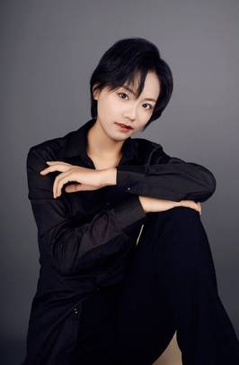 杨颜嘉