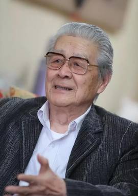 蓝天野