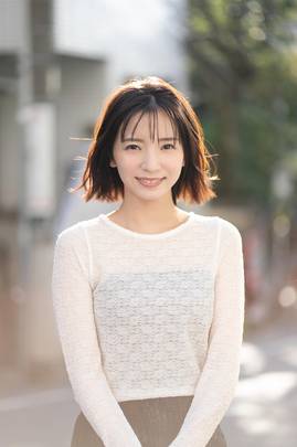 入来茉里