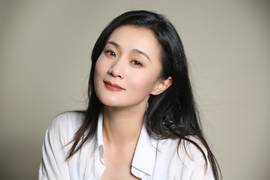 李佳蔚