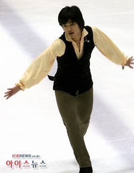 李东勋