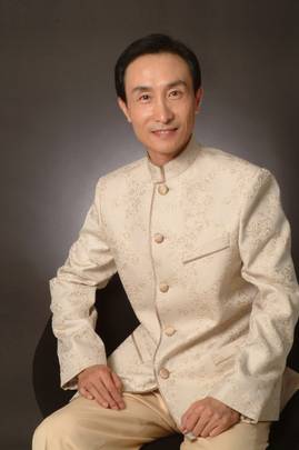 巩汉林