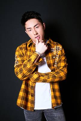 铃木崚汰