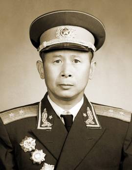 陈康
