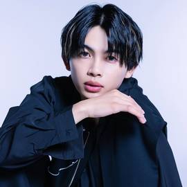 草川直弥