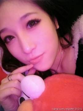 王亚美
