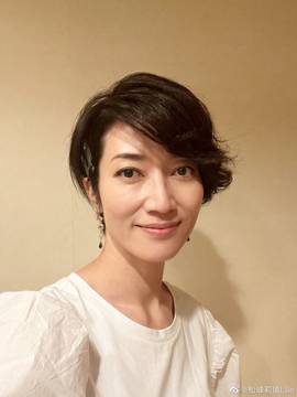 松峰莉璃