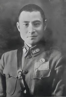 黄维