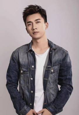 黄朋