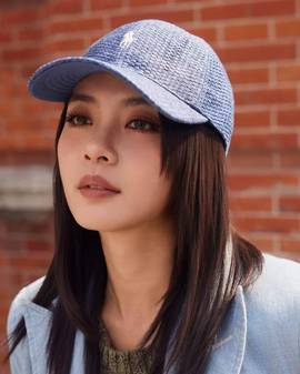 黄暄婷